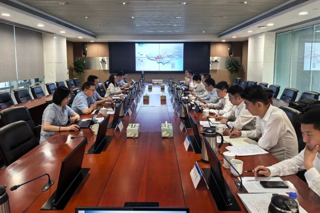 凯盛玻璃控股到宝钢股份营销中心和宝地资产开展学习交流和合作洽谈